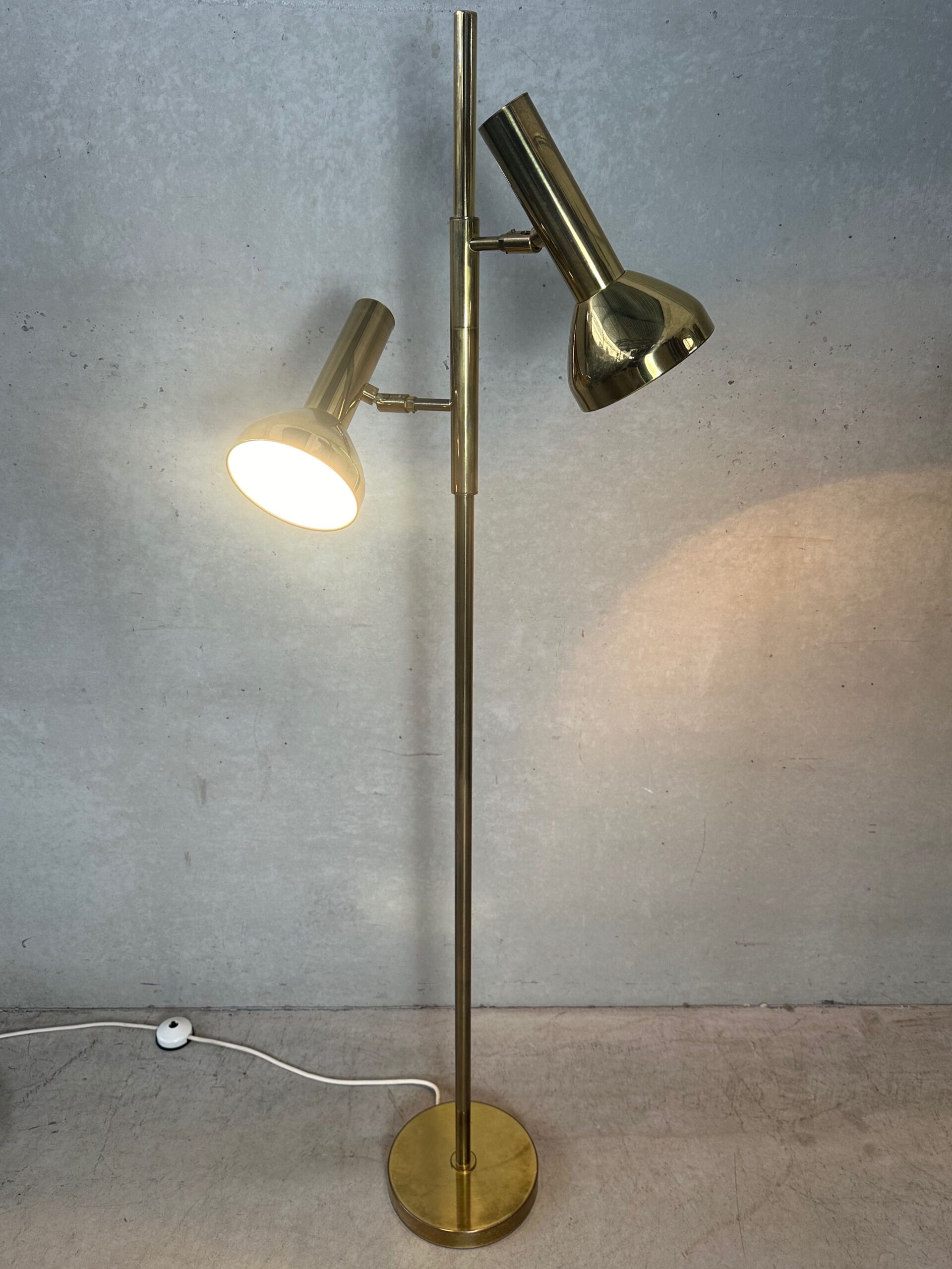 Vintage Design Vloerlamp / Leeslamp – Cosack Leuchten image 4
