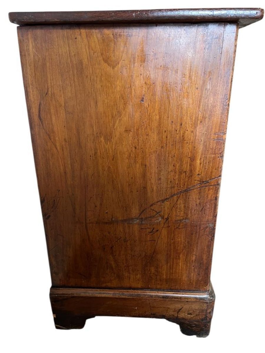 Vintage Houten Ladekast / Commode Met 'gouden' Handgrepen image 9