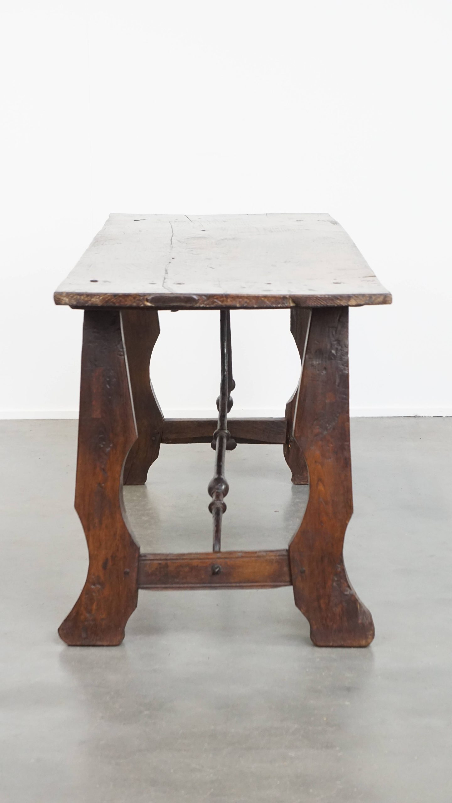 Karaktervolle 18e-eeuwse Antieke Spaanse Side Table/ Eettafel Met Een Prachtig Patina image 6