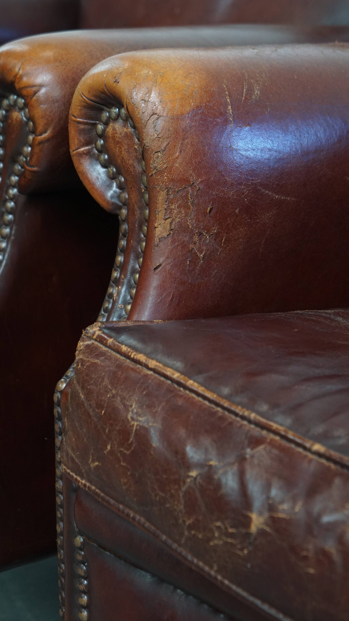 Karaktervolle Set Van 2 Vintage Schapenleren Armchairs Met Warme Kleuren En Een Mooi Patina image 17