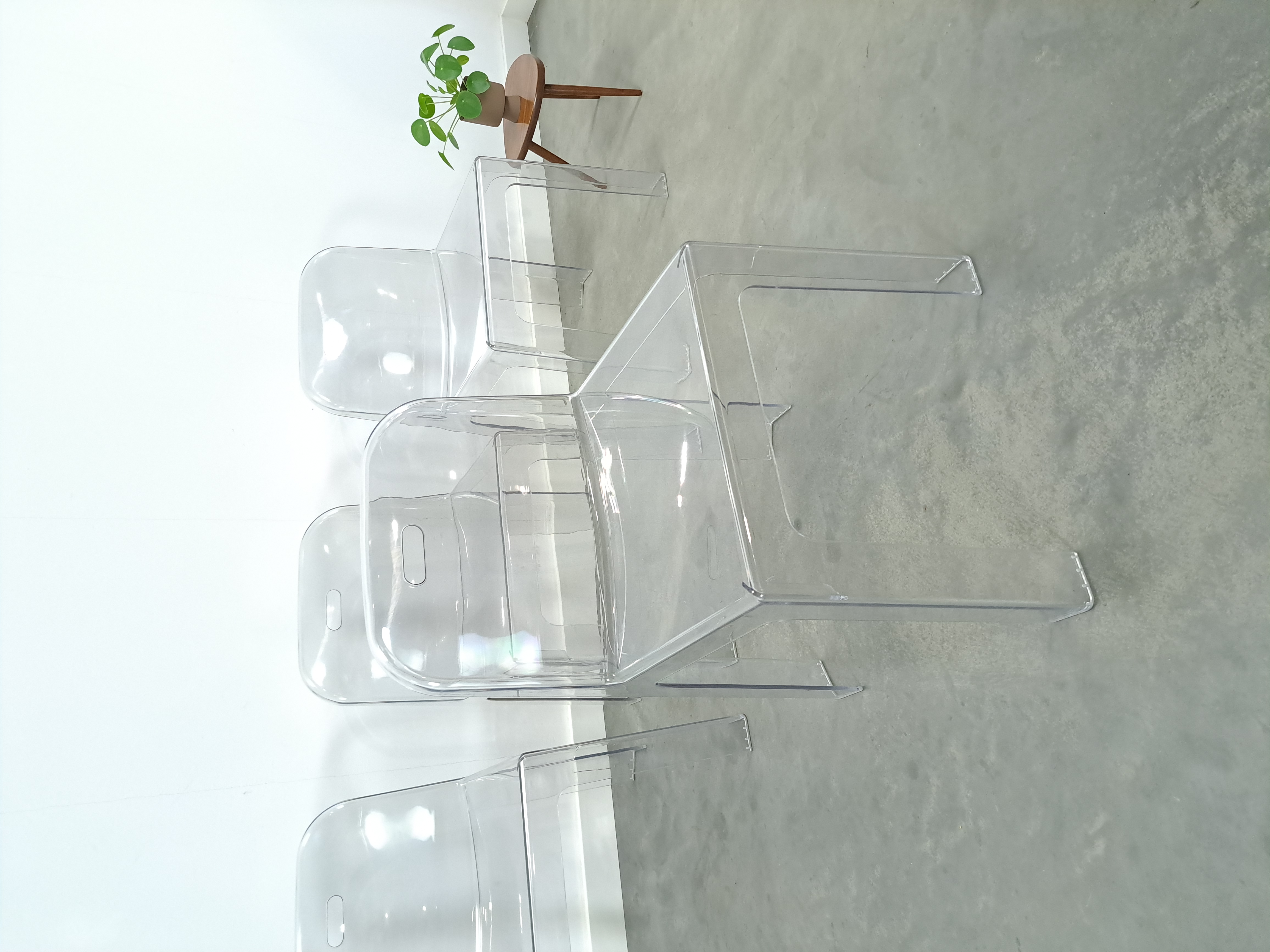 Design Plexiglas Stapelbare Stoelen Trono By Sottsass Associati 2005 Segis Italy image 6