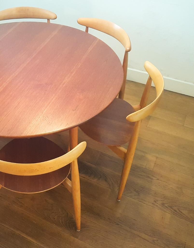 Eetkamer Set Van Hans J. Wegner Voor Fritz Hansen image 4
