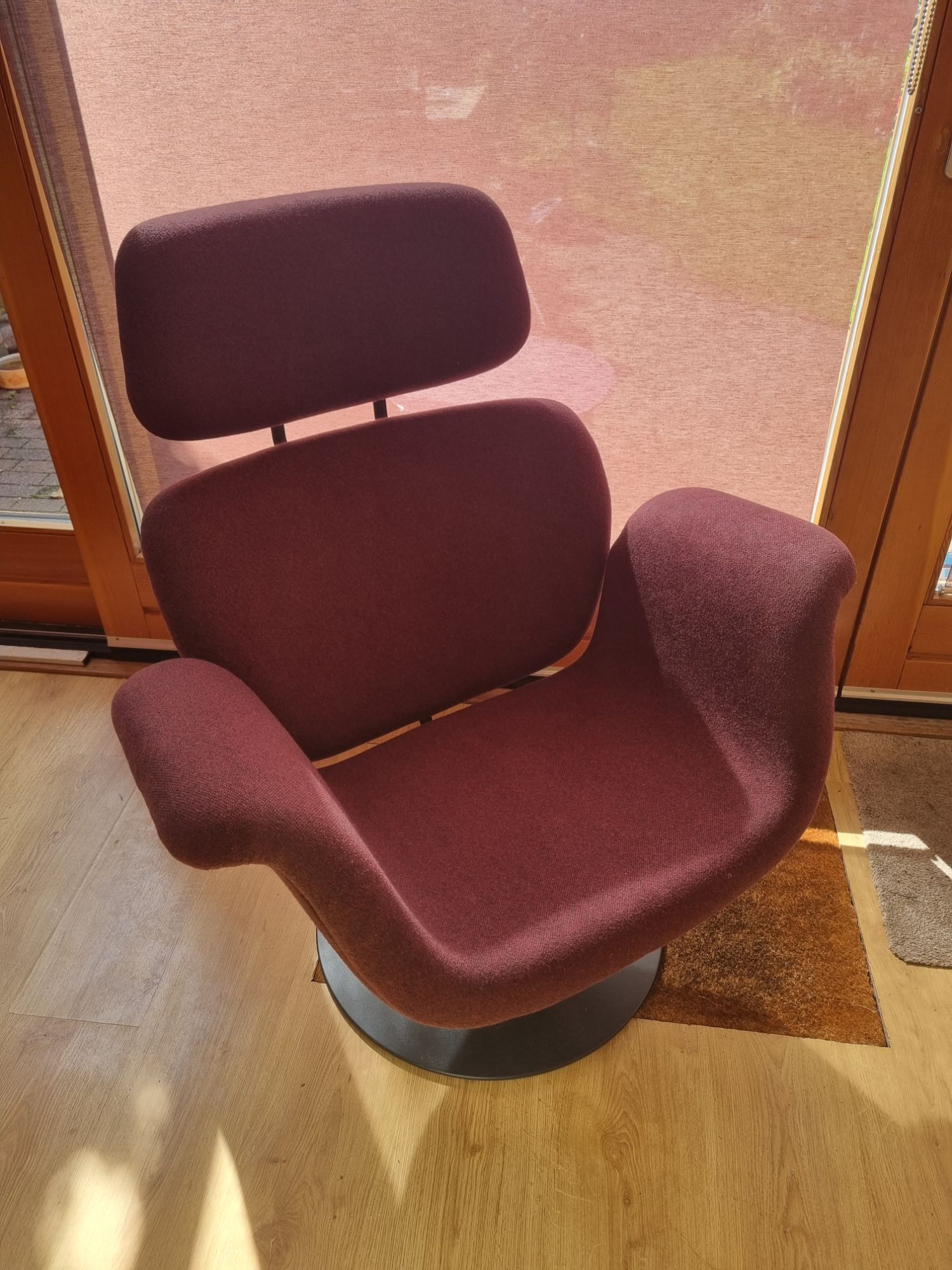 Artifort Grand Tulip Fauteuil, Pierre Paulin (kleur: Aubergine) image 4