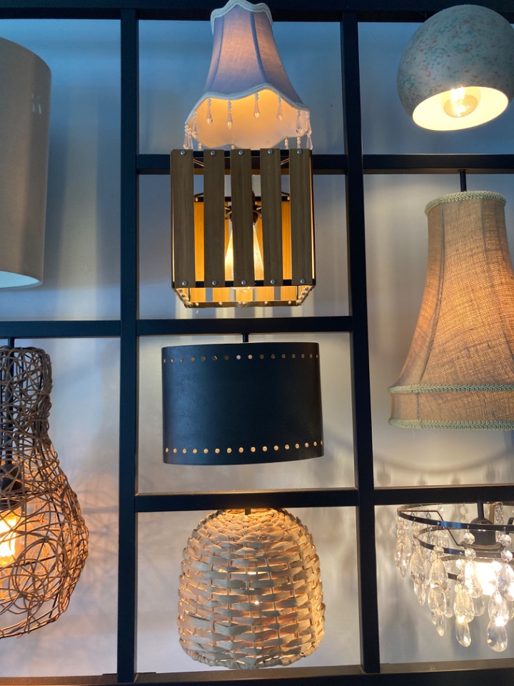 Bekijk Wandlamp Parecchi Arthouse Kare Design op Reliving 🤩