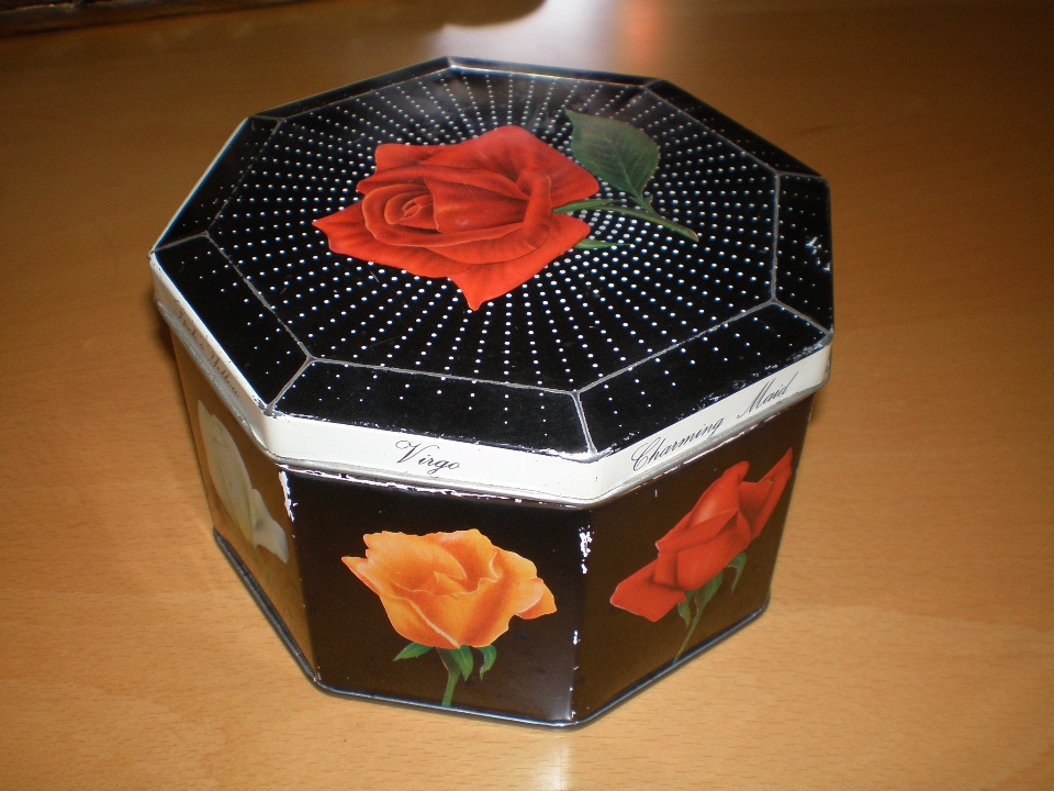 3 X Mooie Vintage Blikken Rond Bloemen Design image 10