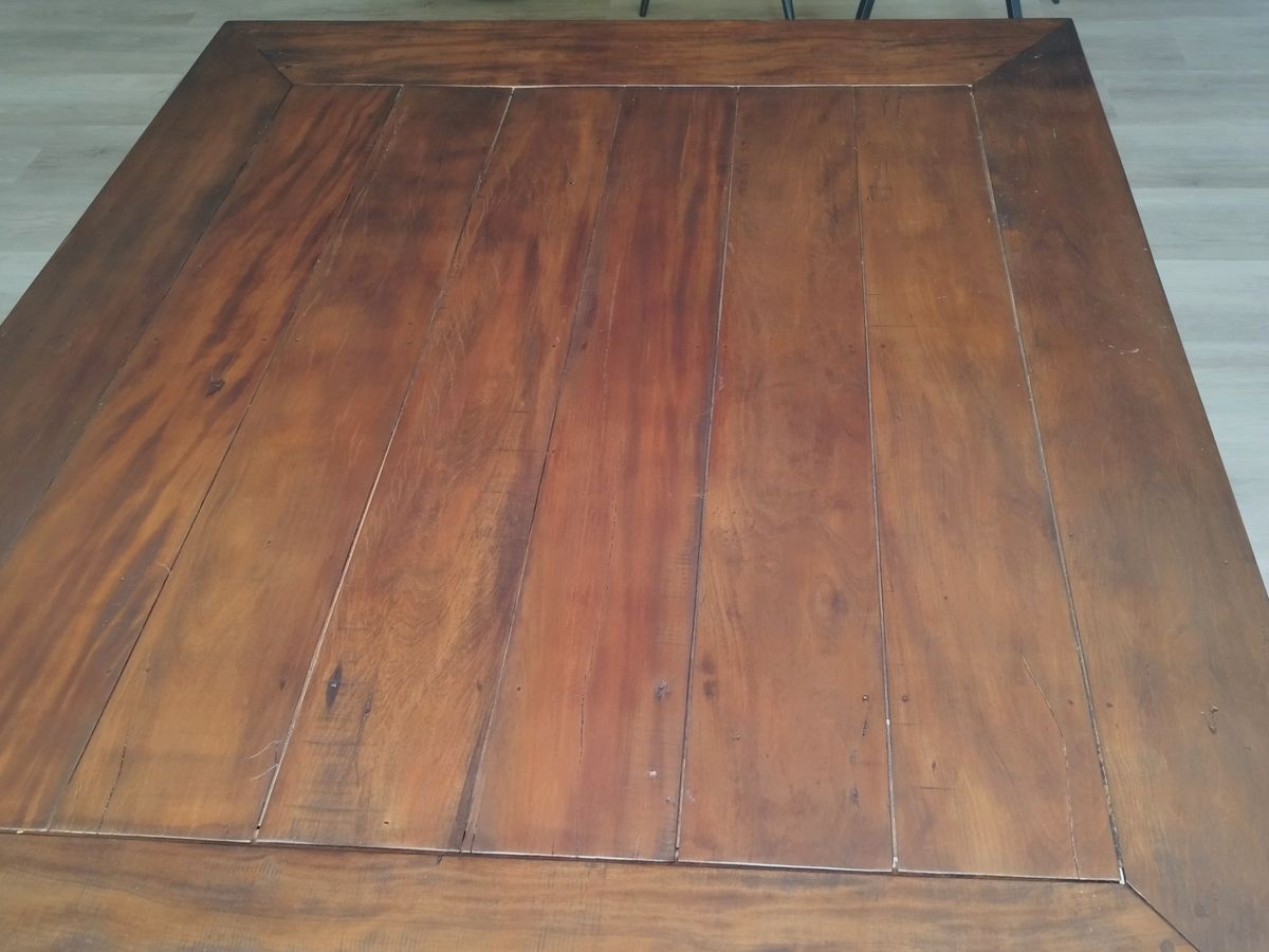 Robuuste Houten Eettafel Met Karakter image 5