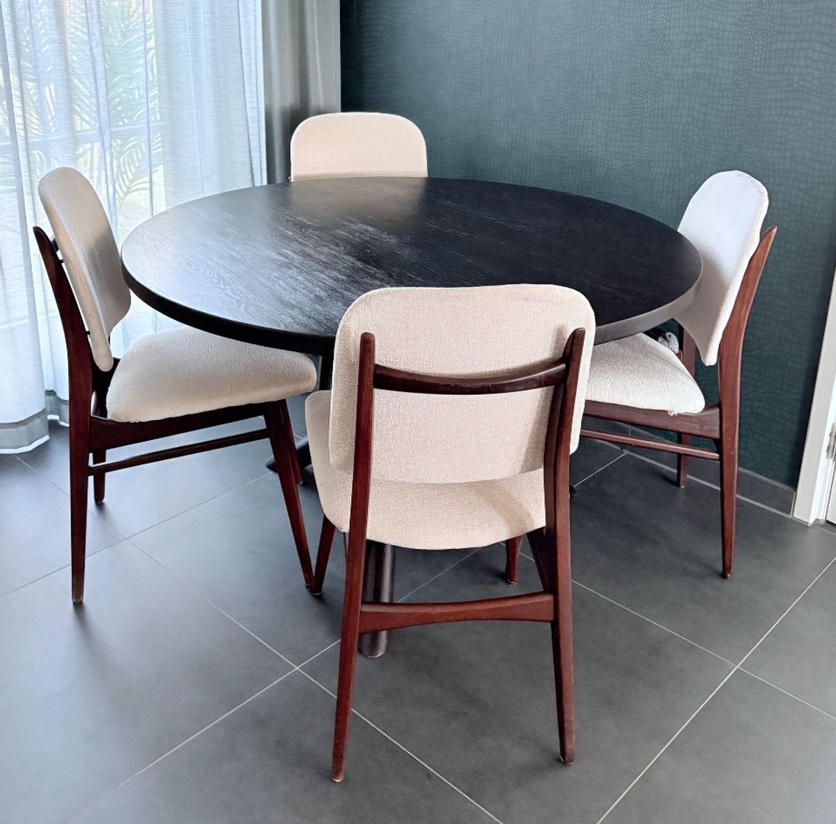 4 Louis van Teeffelen Eetkamerstoelen Milaan ‘50 image 6