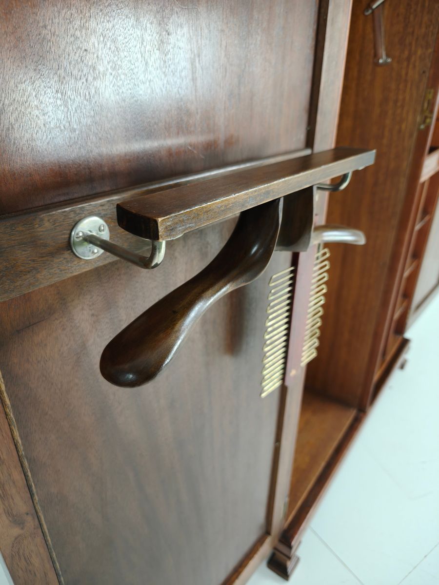 Prachtige Engelse Art Deco-kast Van Wortelnotenhout Van Waring & Gillow – Ca. 1900–1932 image 5