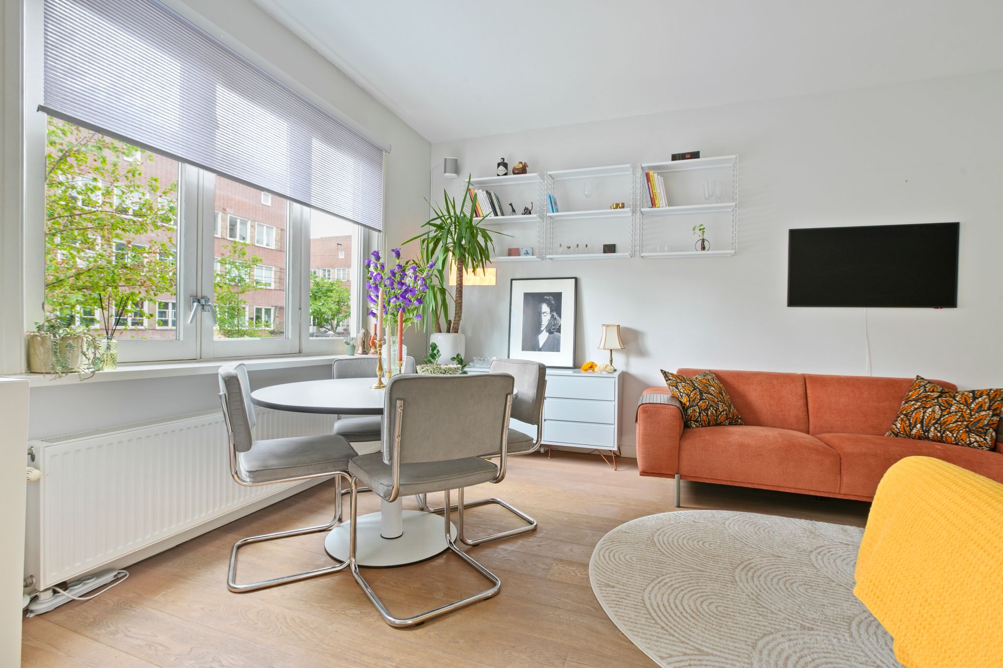 Set Van 4 Zuiver Ridge Rib Eetkamerstoelen (grijs Ribstof) image 7