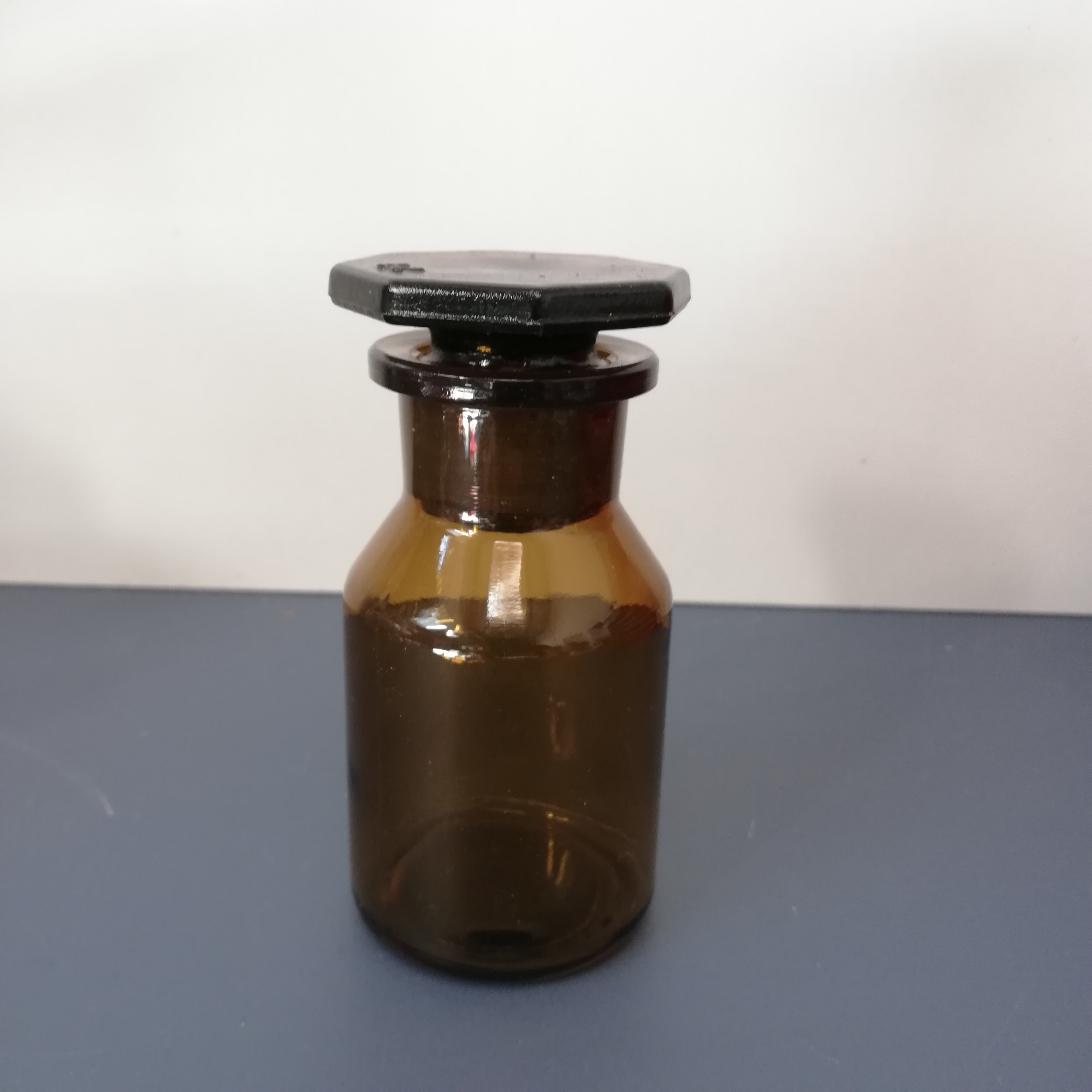 Bruin Apothekerspotje 100 Ml image 2
