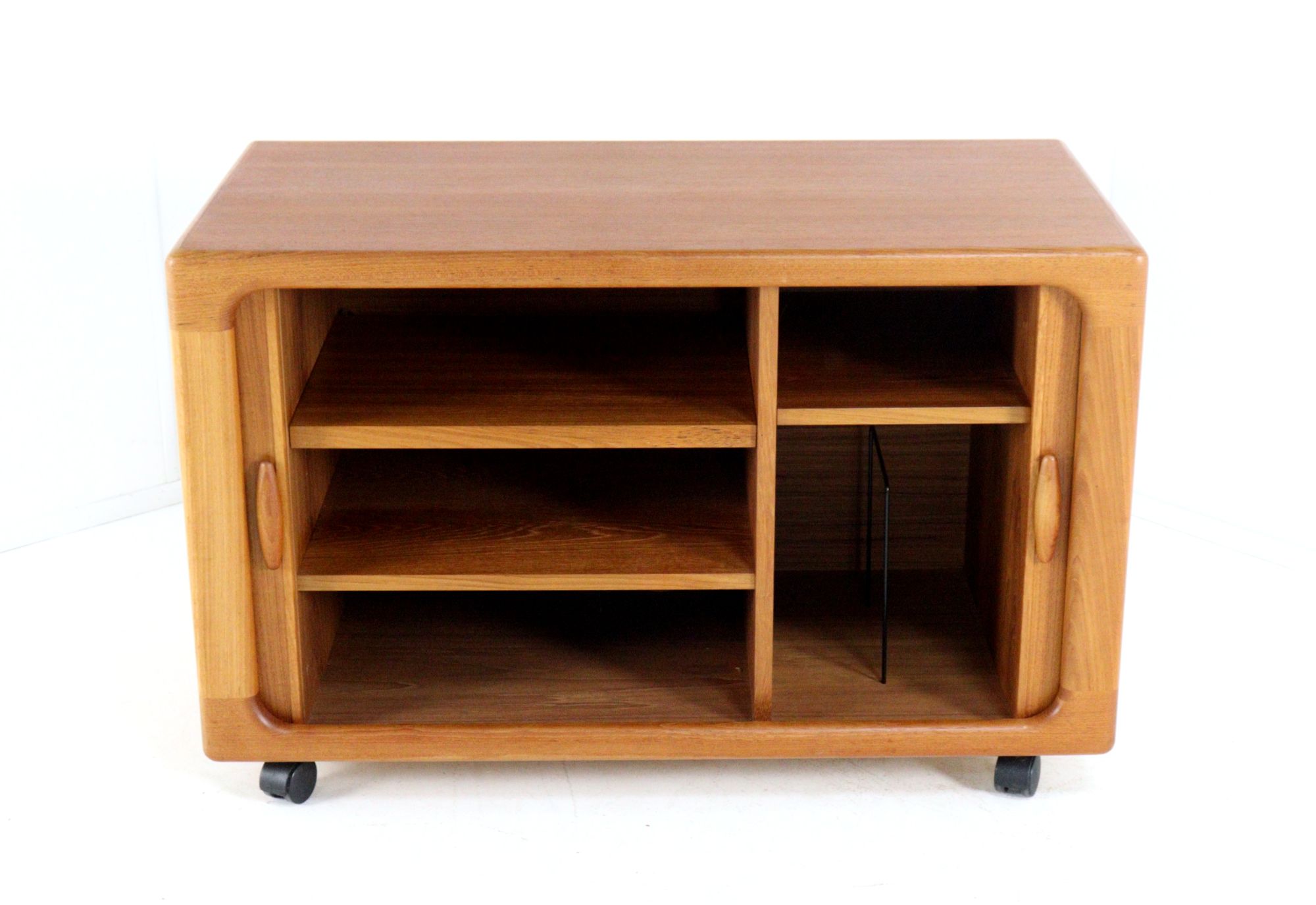 dyrlund Audio / Tv Meubel 'bandholm' Vintage Teak image 17