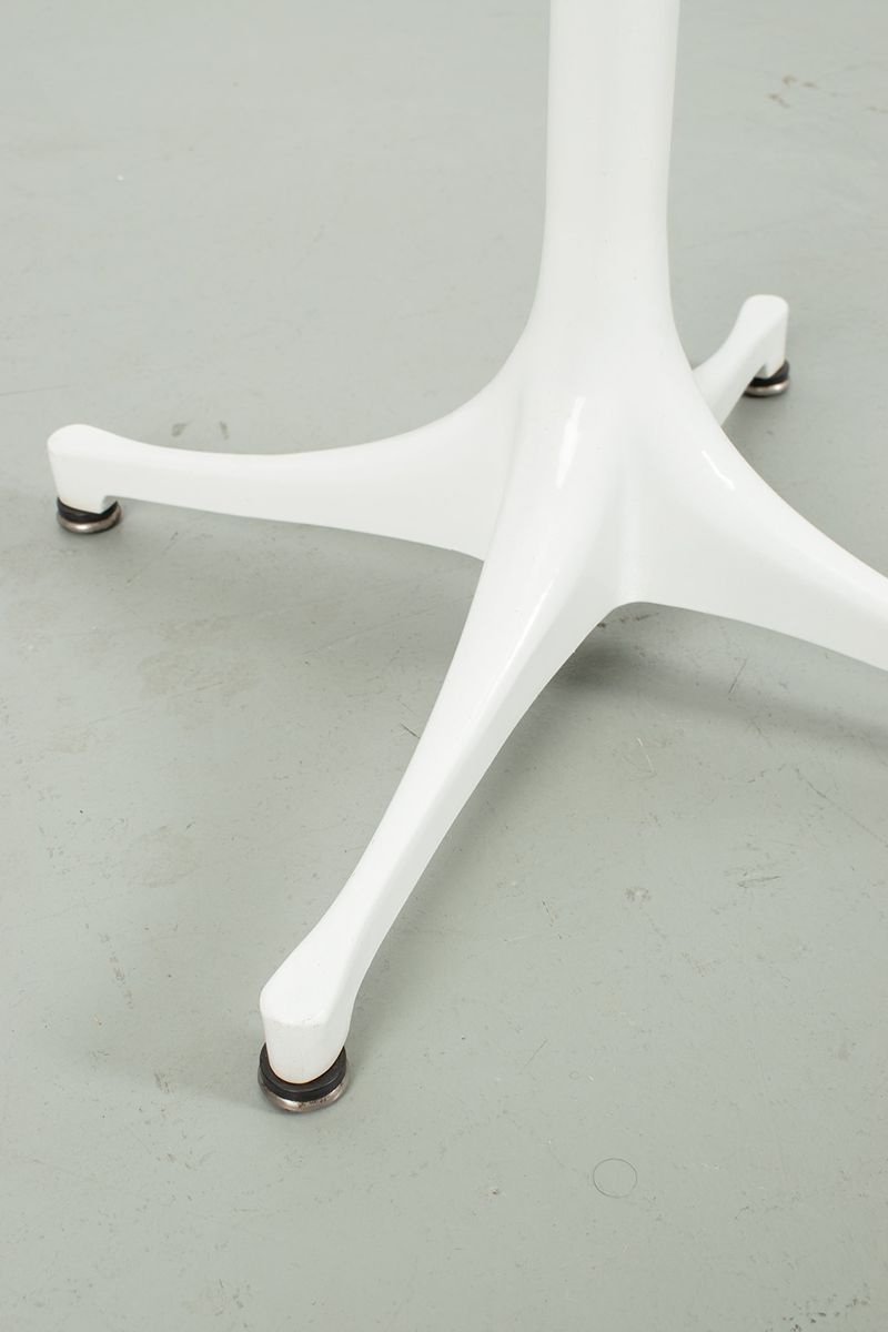 Herman Miller Bijzettafel image 4