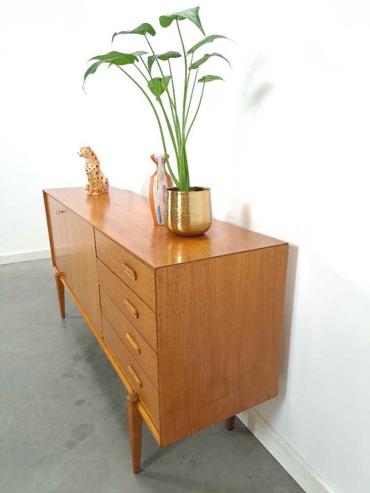 Teak Dressoir Met Hoge Poten En Lades Vintage Sideboard image 14