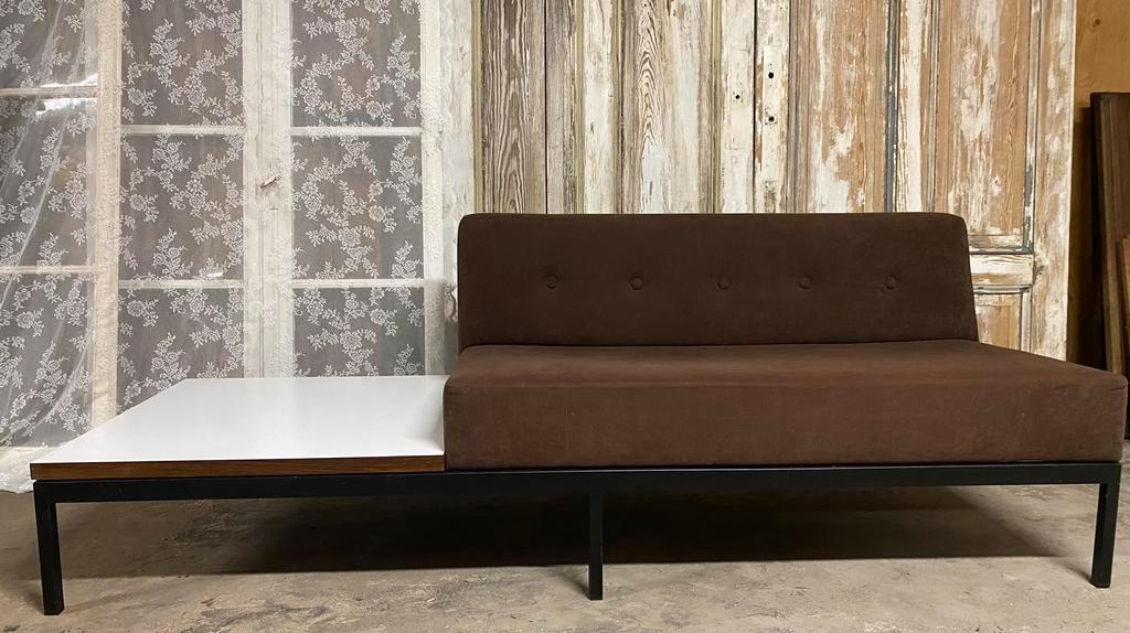 Artifort Designbank. Ontwerper: Kho Luang Ie. Vintage. image 4