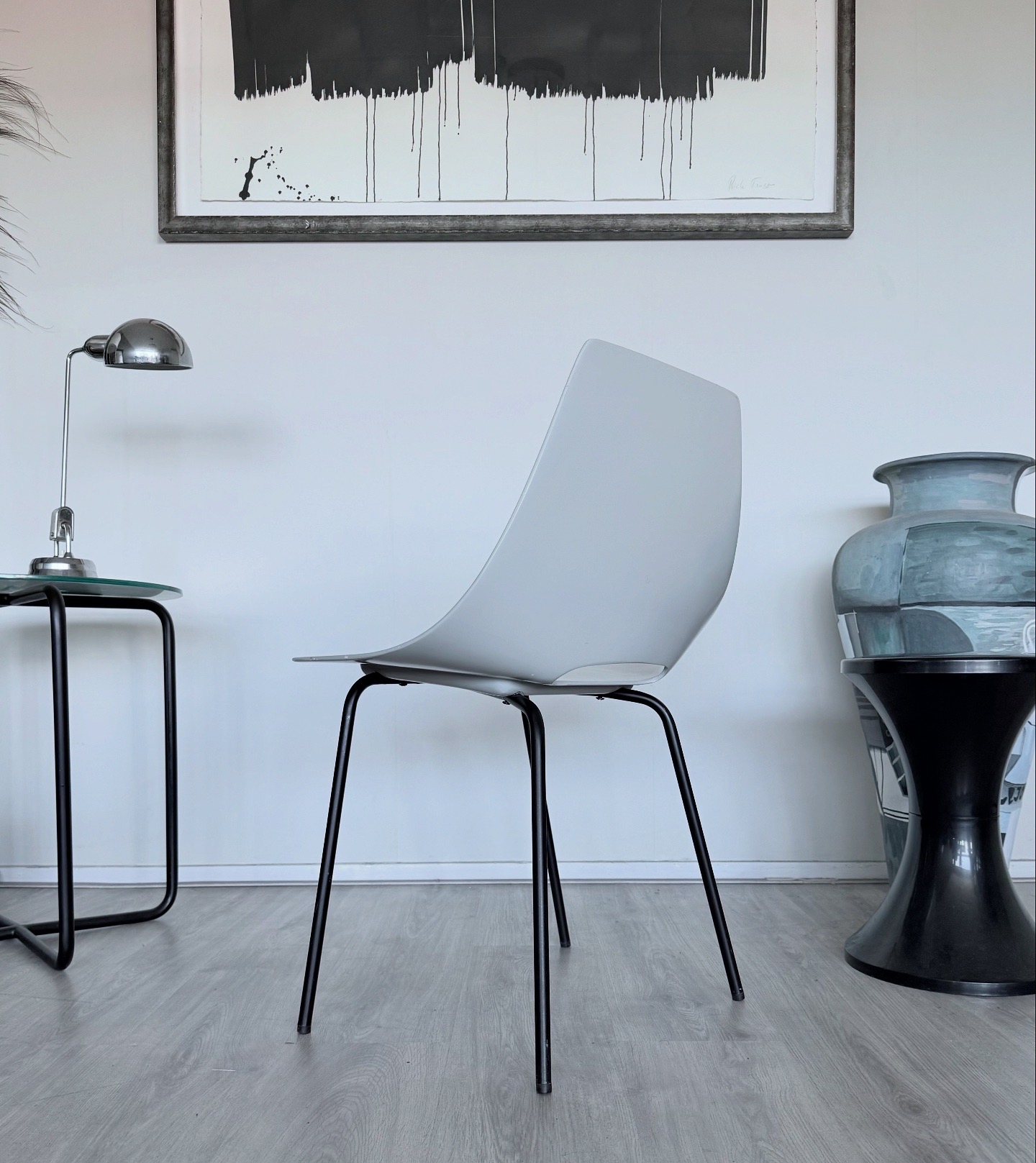 4x Vintage Tonneau Chairs Design By Pierre Guariche image 3