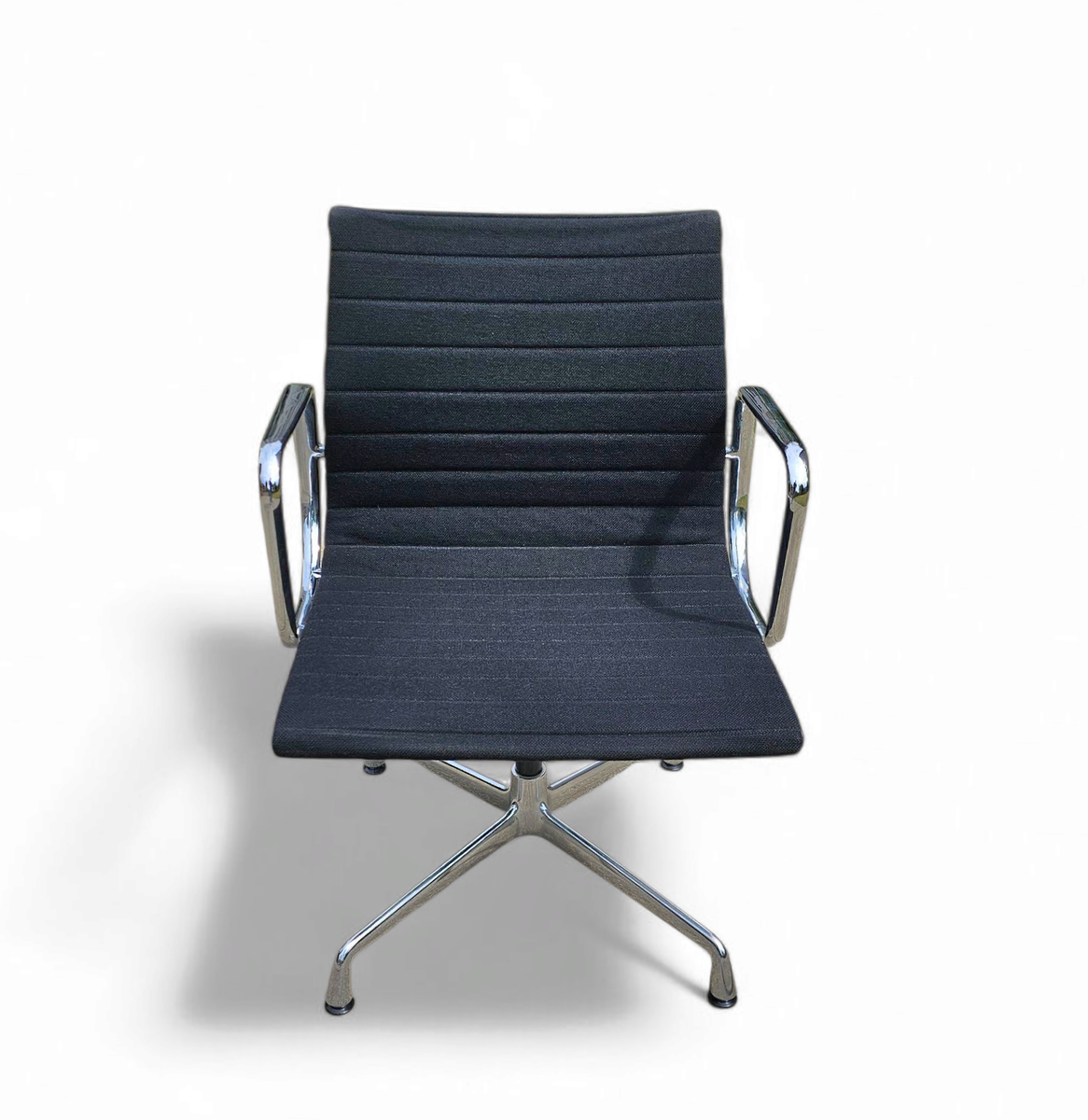 Ea 107 / 108 Alu- S / Eames / Vitra Office Chair / Black Hupsak Fabric / Chrome Frame image 11