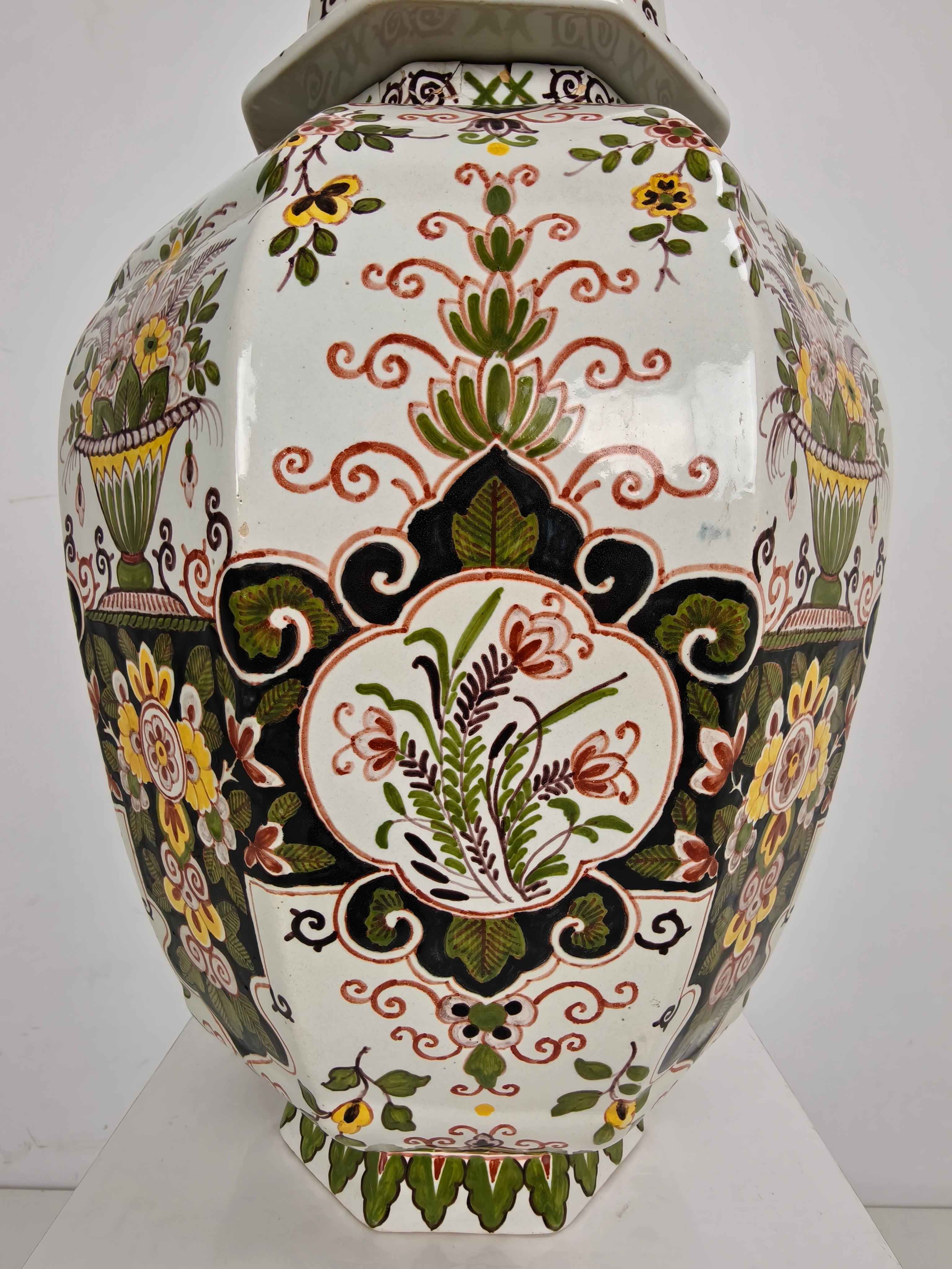 Makkum Tichelaar Lidded Pot, Hand-painted Porcelain – Dutch image 9