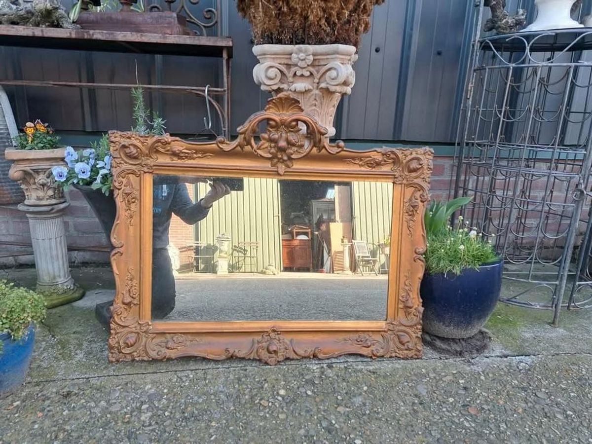 Oude Handgemaakte Kuif Spiegel Afm 86x60m Met Kuif 73cm Hoog image 2