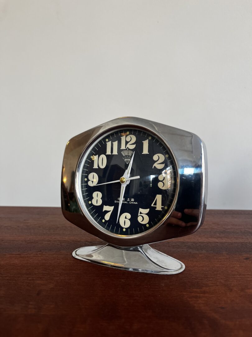 Space Age O’ Clock image 3
