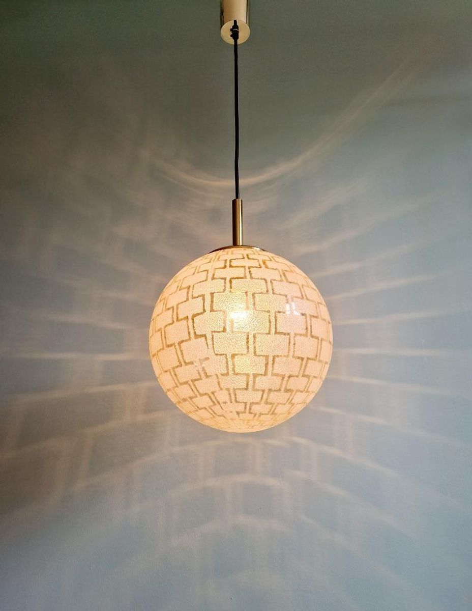 Duo Of Space Age-lampen In Messing En Getextureerd Glas, 197 image 16