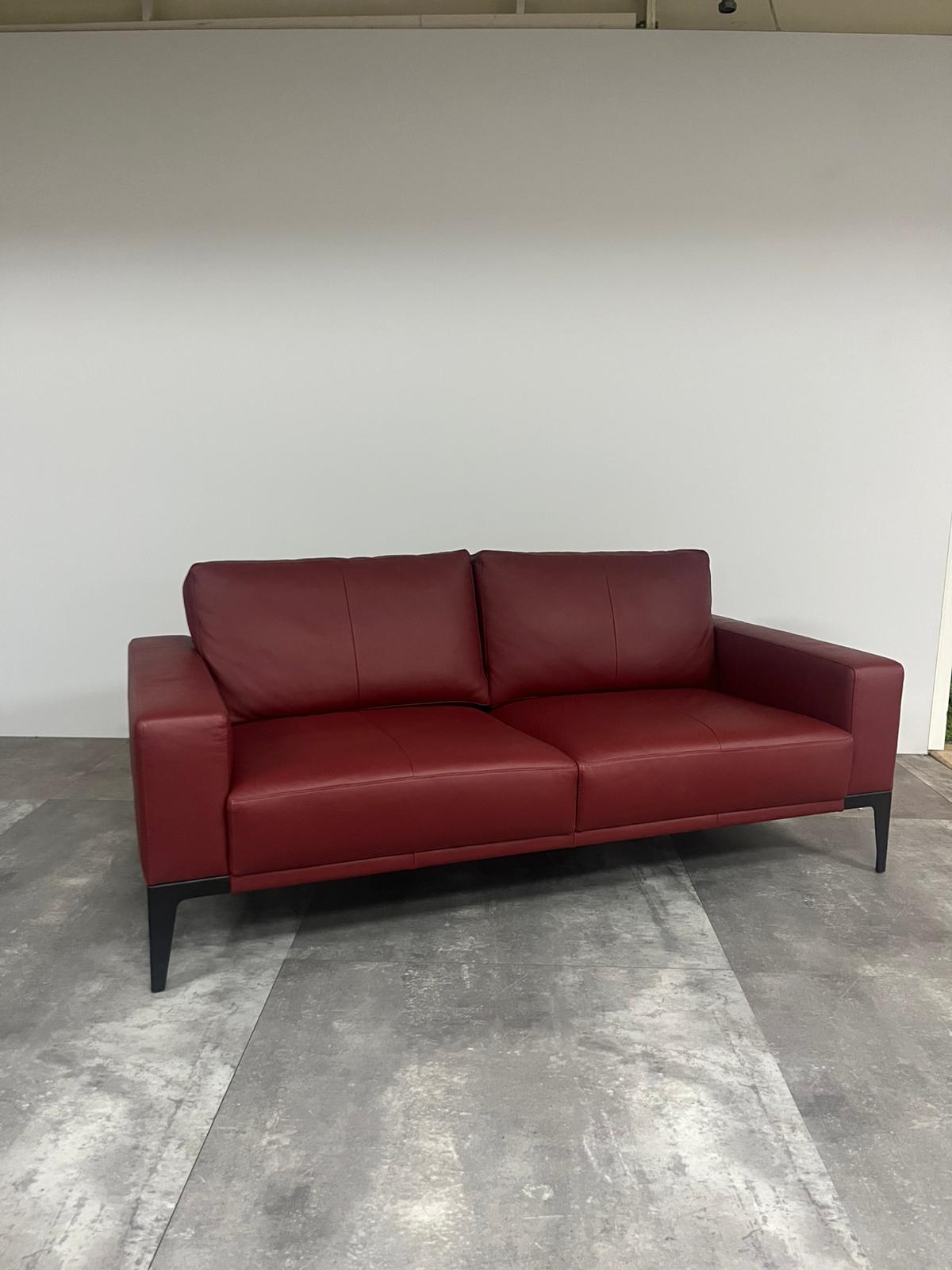 Bert Plantagie Renio | Bank image 3