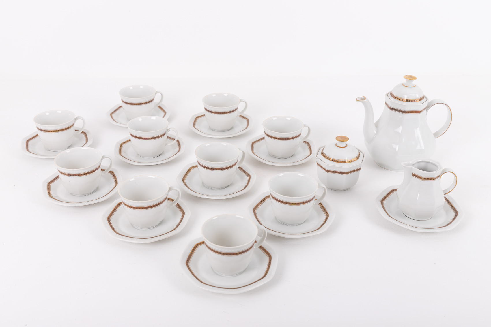 Vintage Porcelain Coffee/tea Set From Schirnding Bavaria, 1970’s image 2