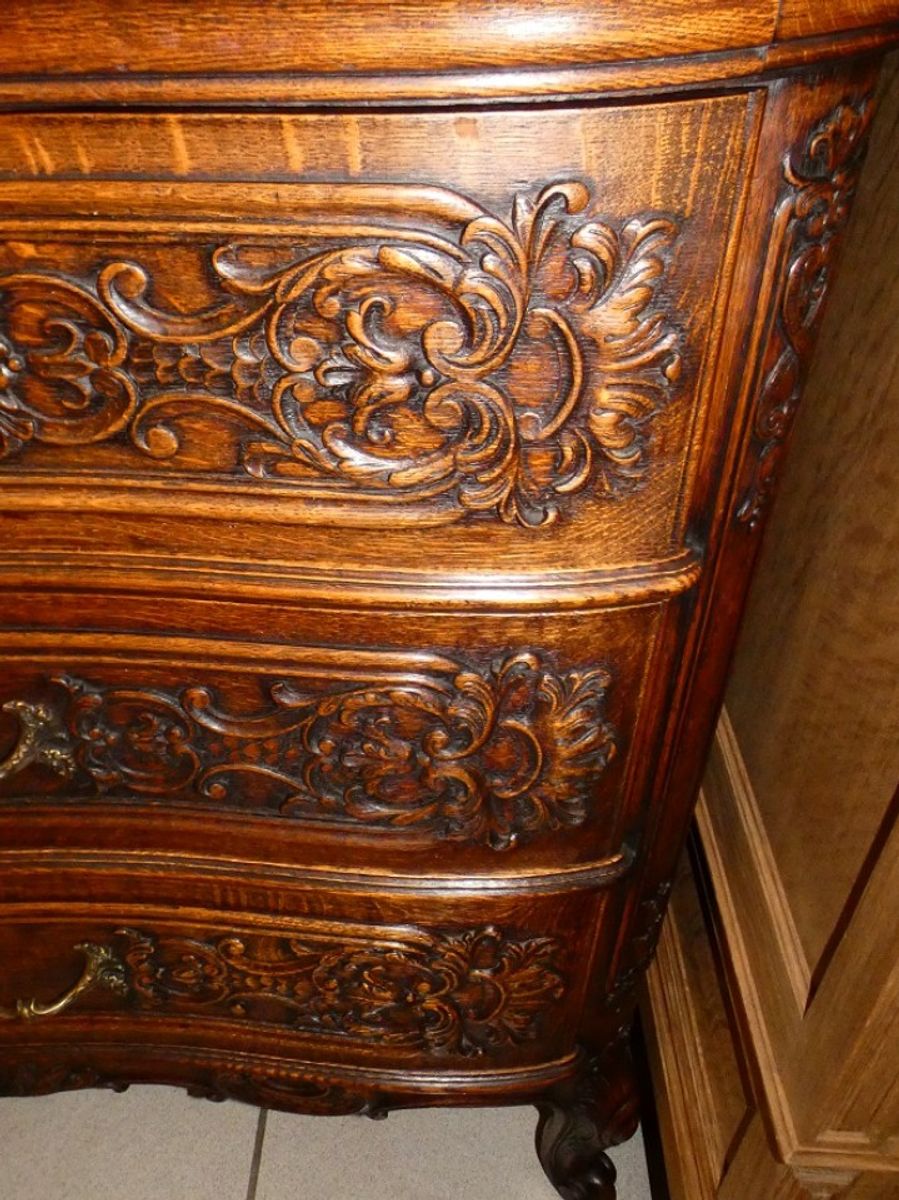 Louis Xv Commode In Massief Eikenhout image 9