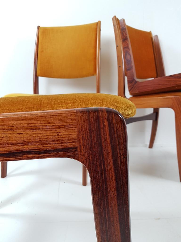 Vintage Deense Stoelen Okergeel Velours Dining Chairs Danish image 15