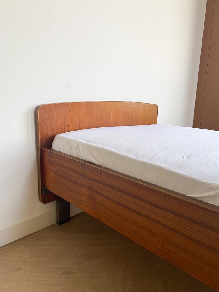 VILETTE - Tweepersoonsbed - Beige - 180 x 200 cm - Bouclé | Leen Bakker