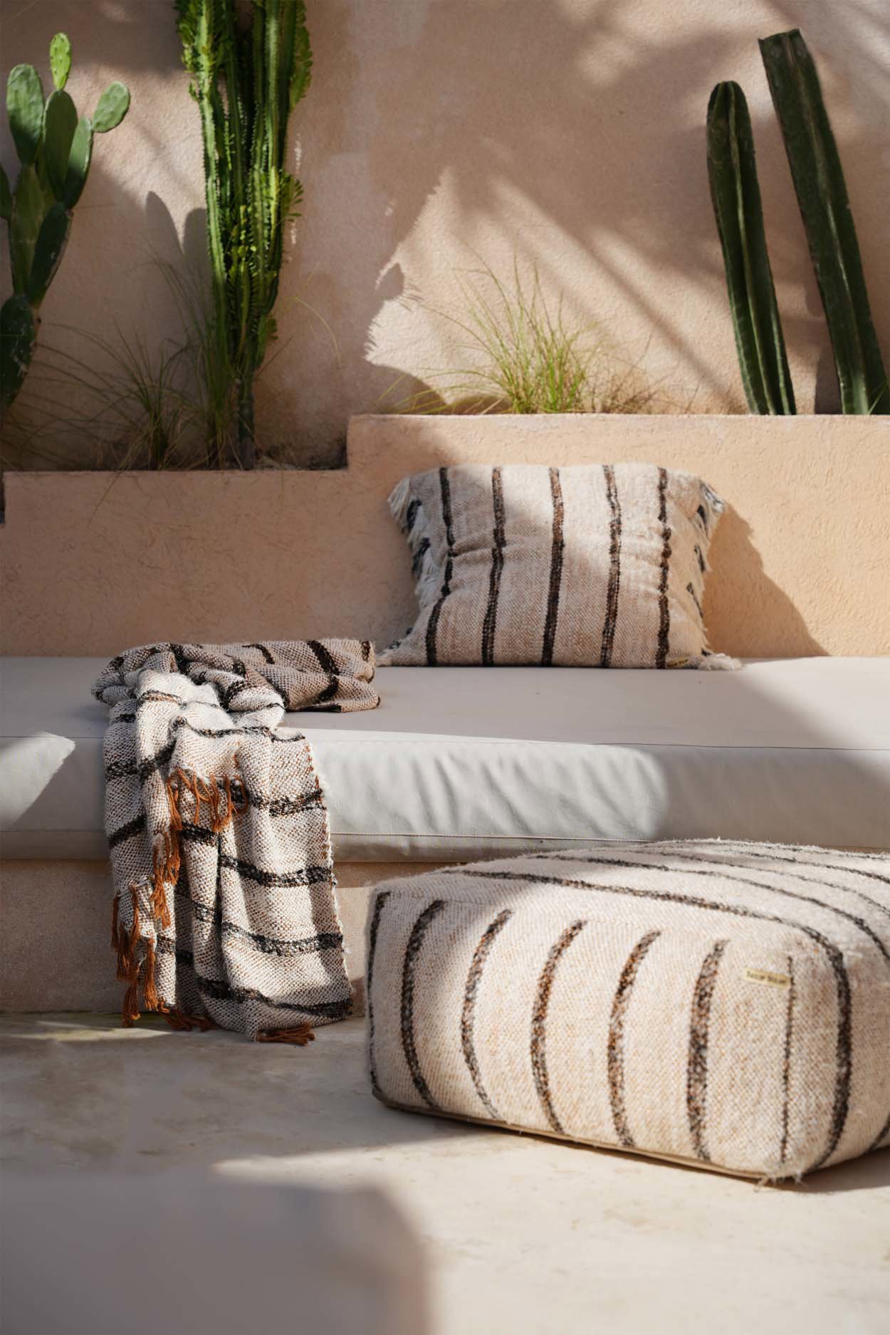 Bazar Bizar | S'il Vous Plaid - Bohemian Wit image 3