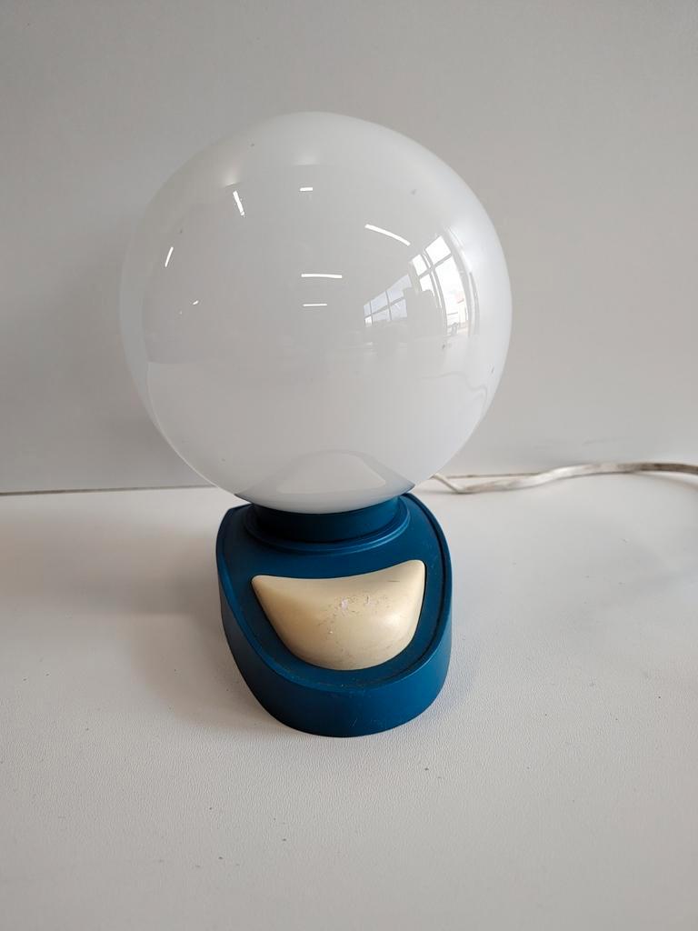 Retro Lamp - Globe Design image 6