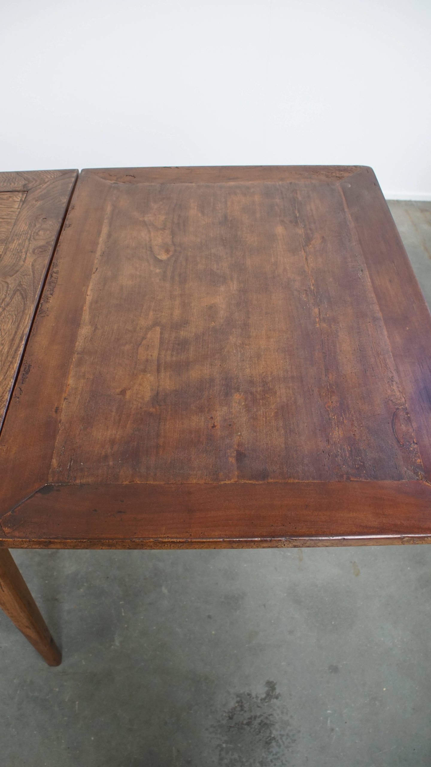 Functionele En Mooie Engelse Antieke Uitschuifbare Eettafel Van Iepen En Kersenhout image 14
