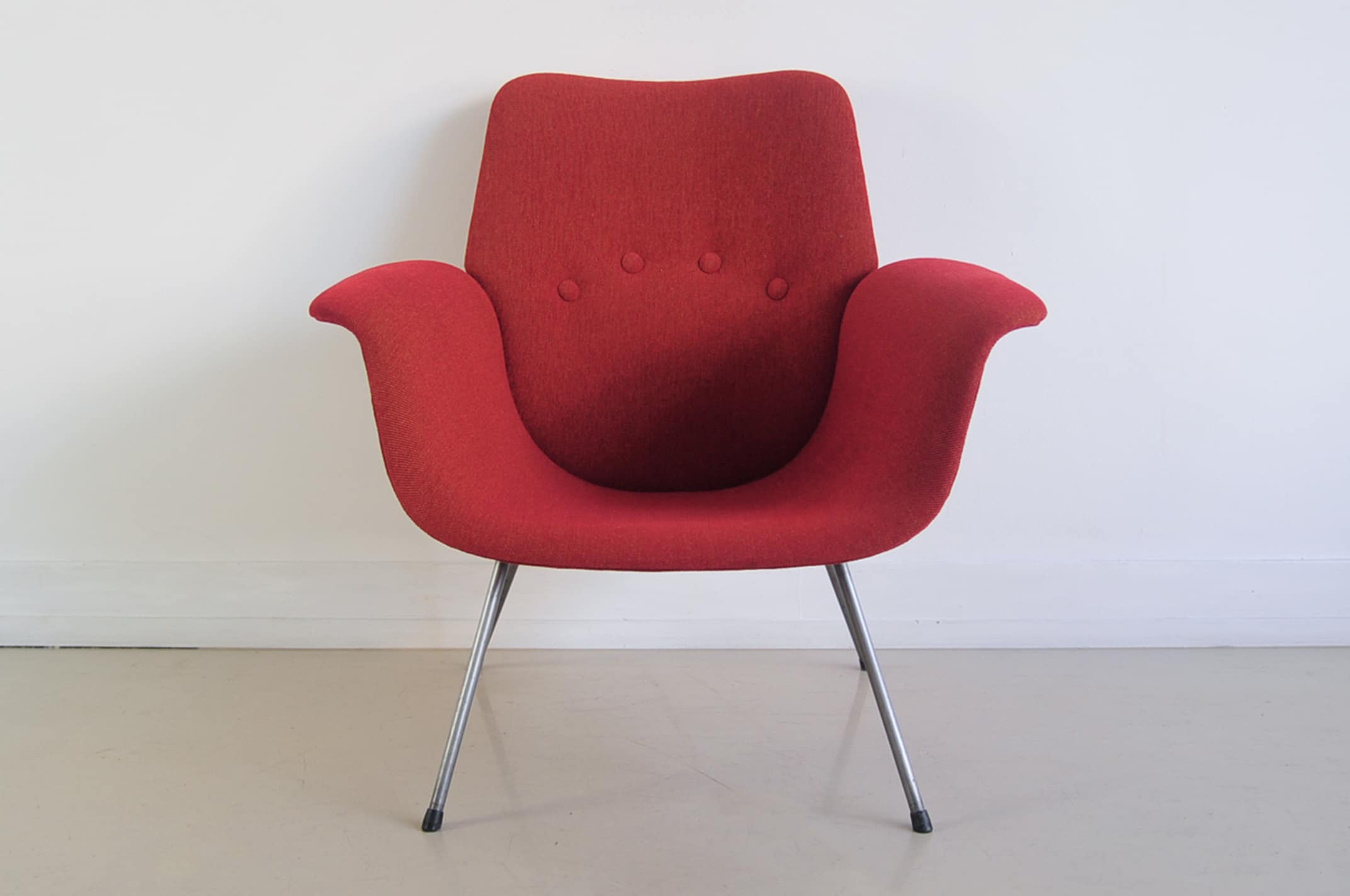 Rode Fauteuil Metalen Poten image 5