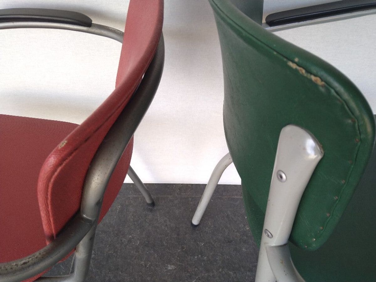 2x Gispen Chairs image 6