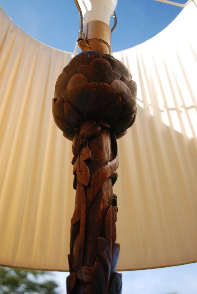 Antieke Schemerlamp Met Houtsnijwerk image 7