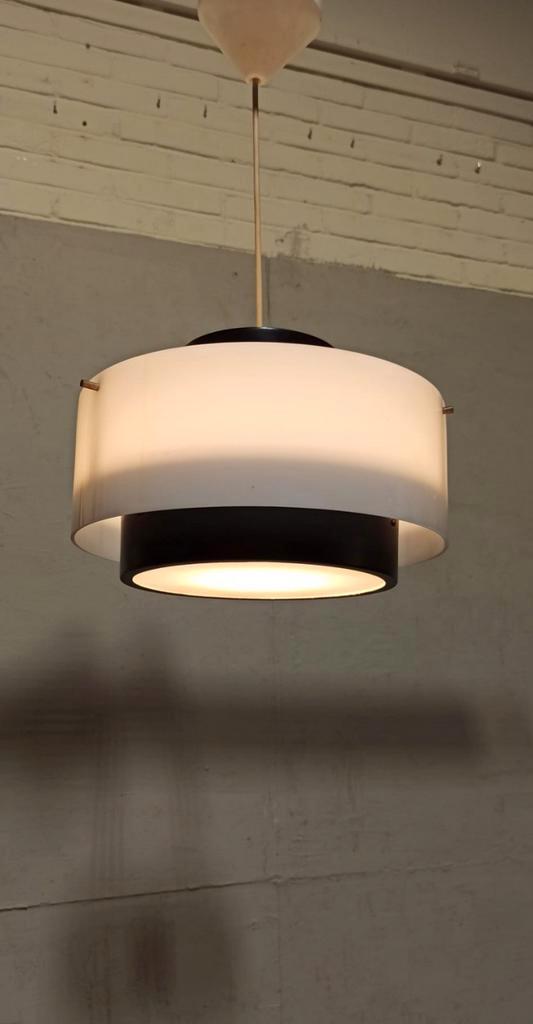 Vintage Mid Century Modern Hanglamp, Wit En Zwart image 2