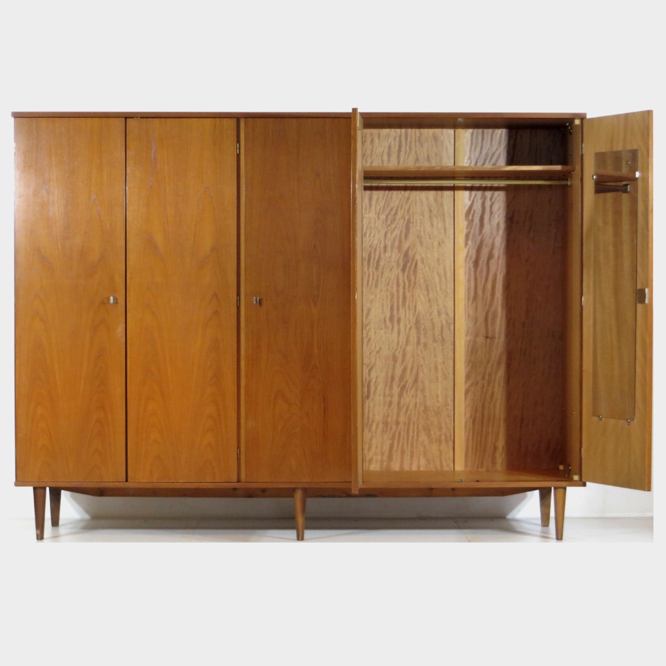 Grote Vintage 5-deurs Kledingkast In Teak, 1960s image 4