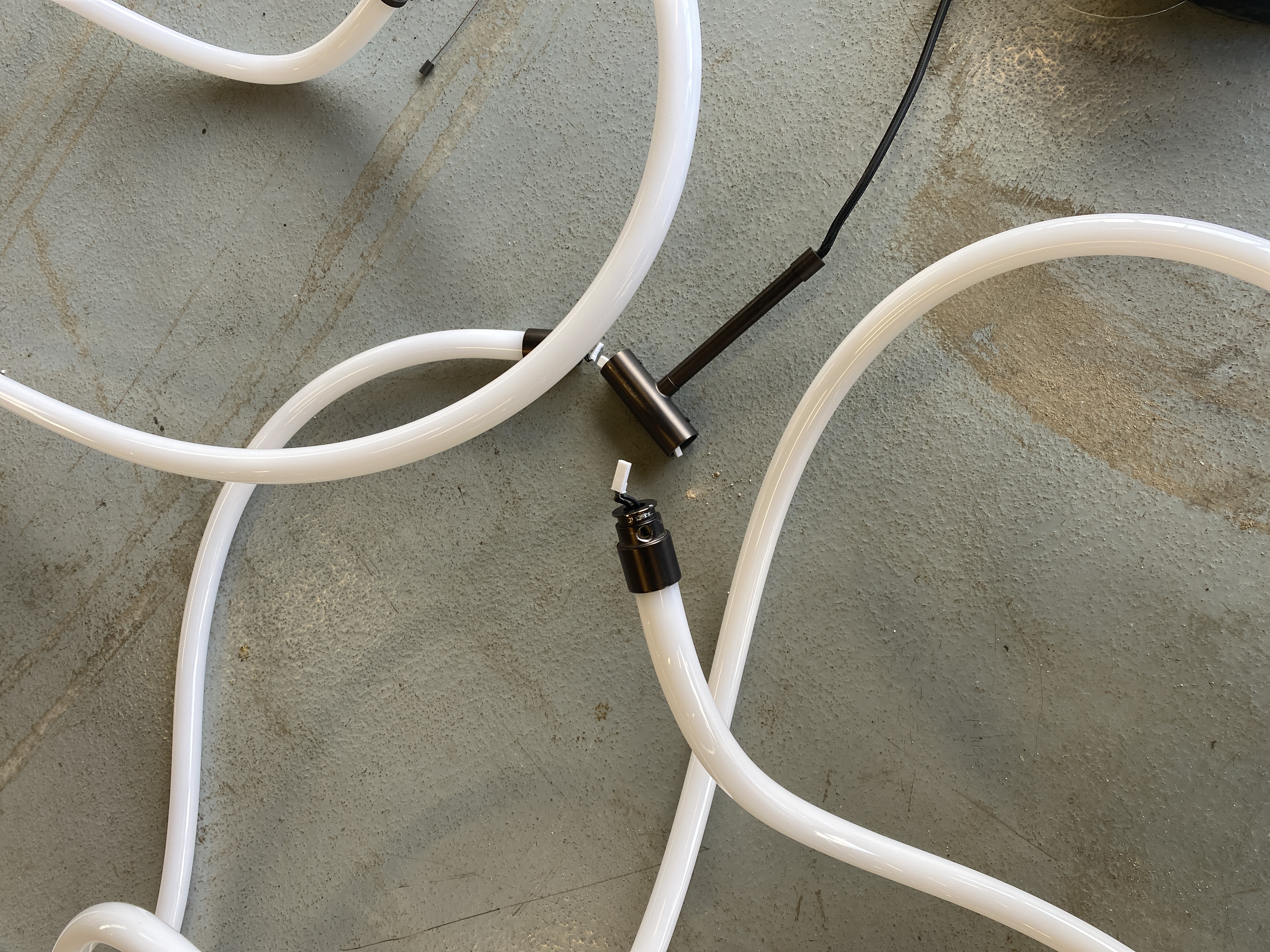 101 Copenhagen | Ghost Chandelier, Big - Neon image 8