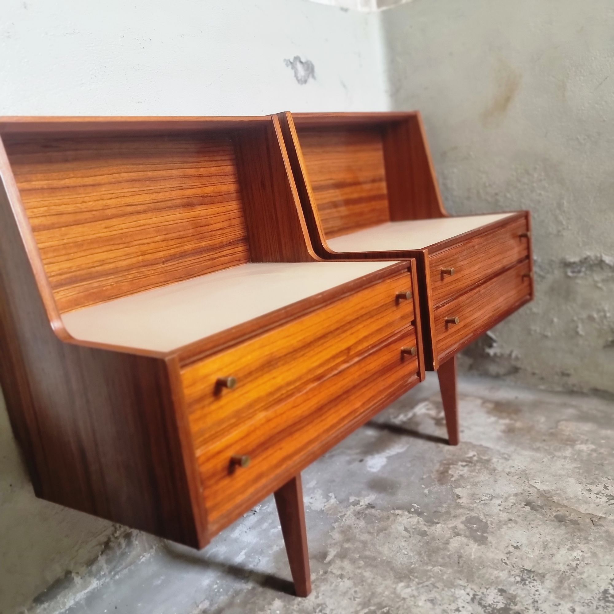 Vintage Nachtkastjes - Mid Century – Jaren 60 image 11