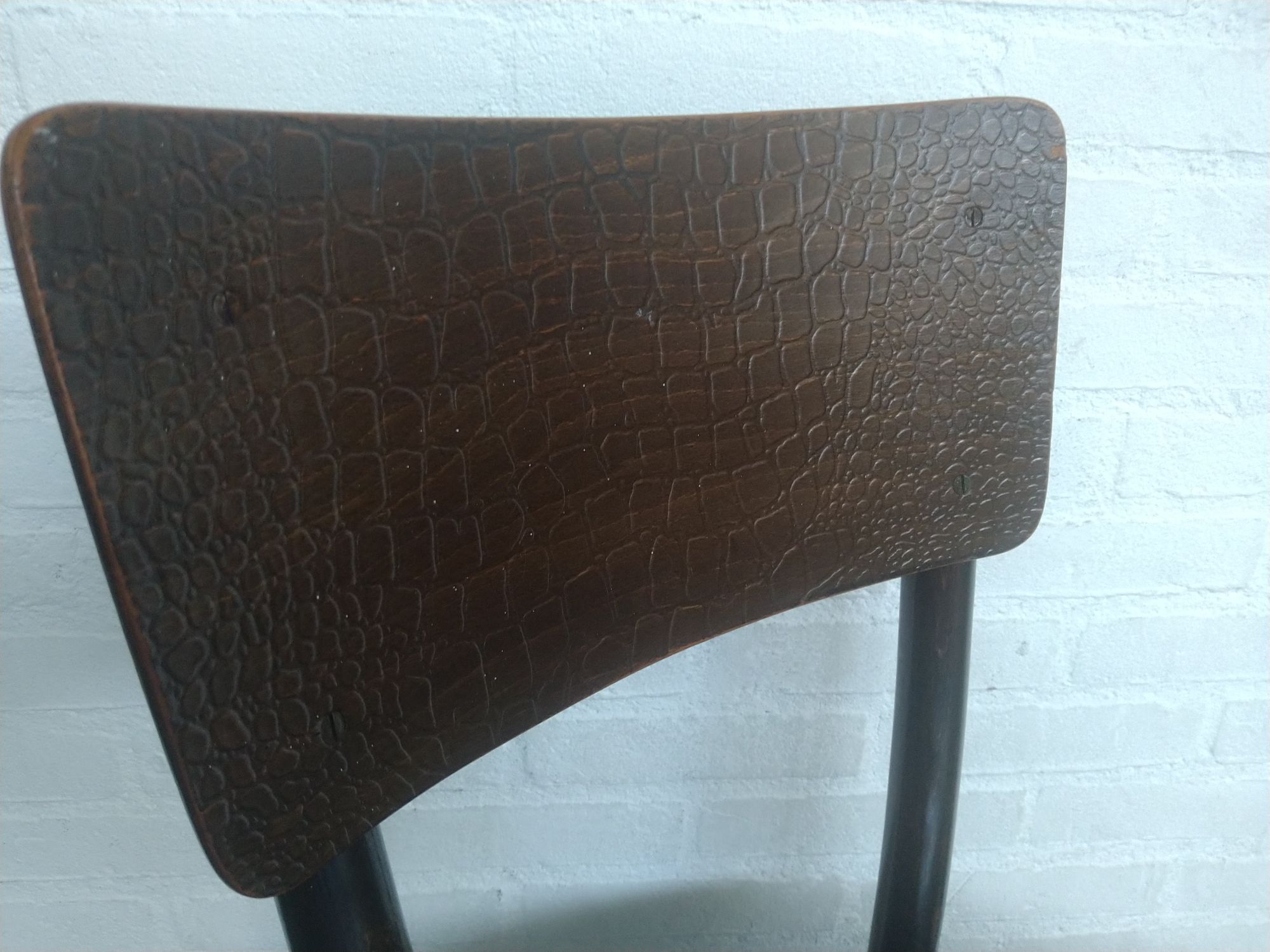 Thonet Stoel Met Krokodil Print image 7