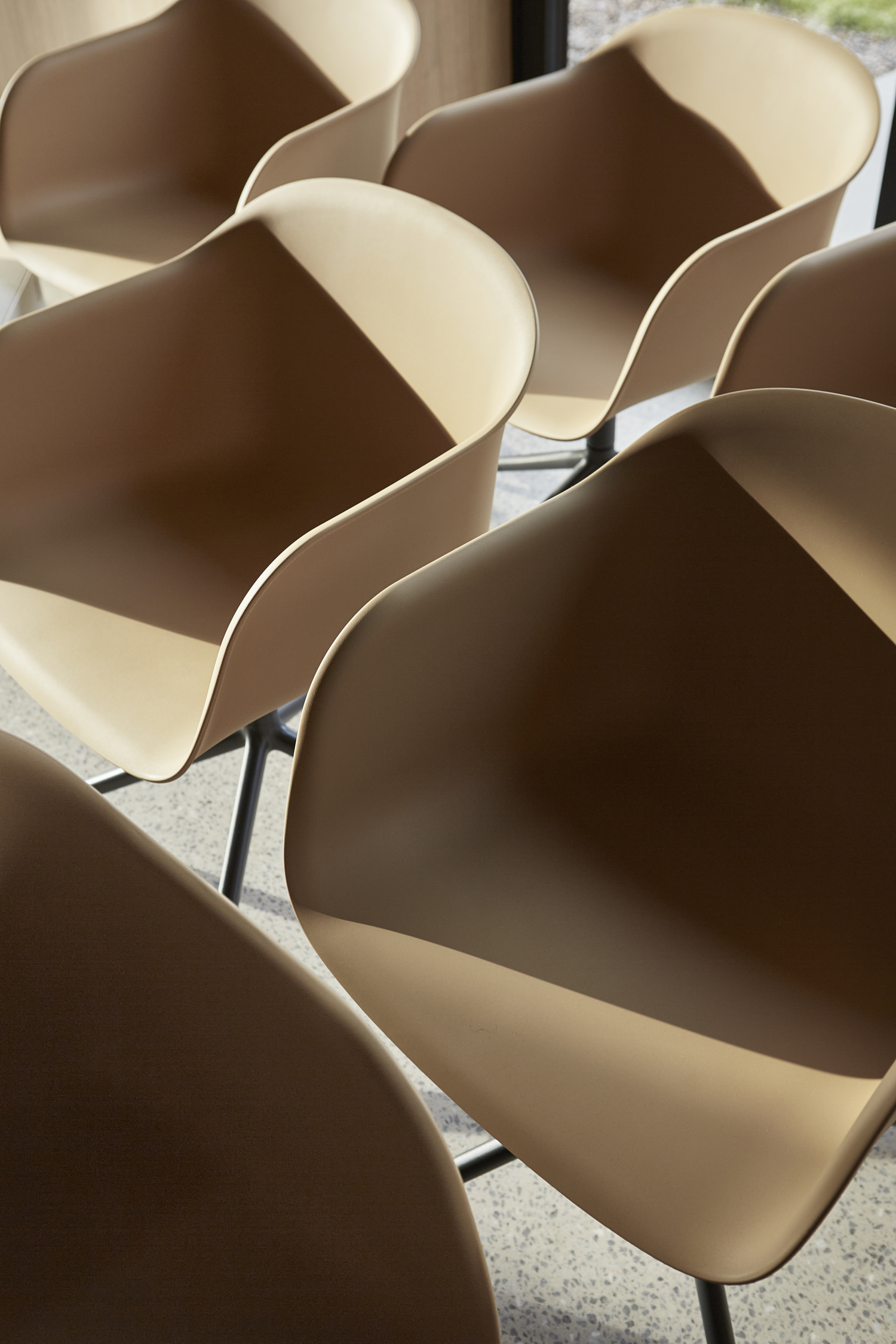 Muuto / Fiber Armchair / Swivel Base / Cognac image 11