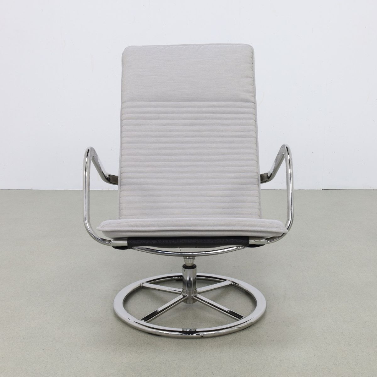 2x Vintage Draaifauteuil, 1980s Nieuwe Kussens image 10