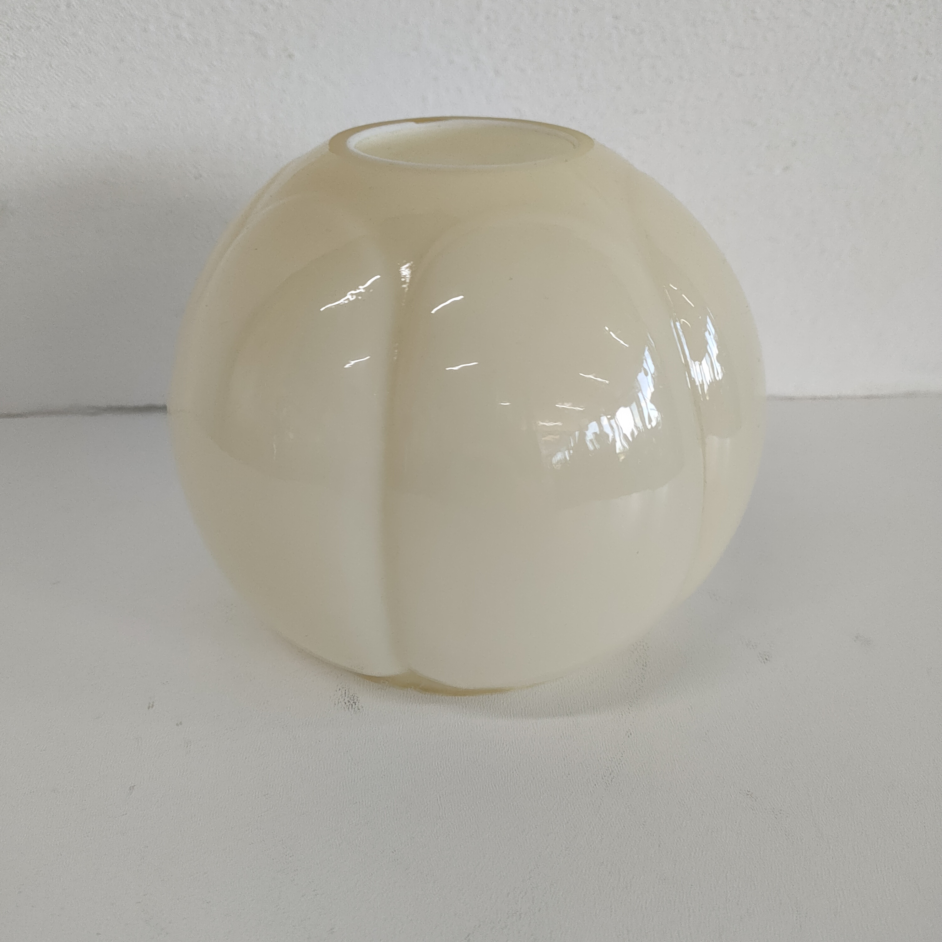 Antieke Art Deco Lampenkapjes Met Parelmoer Tint image 3