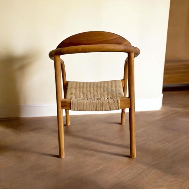 Handgemaakte Eetkamerstoel Met Hout En Rotan image 6