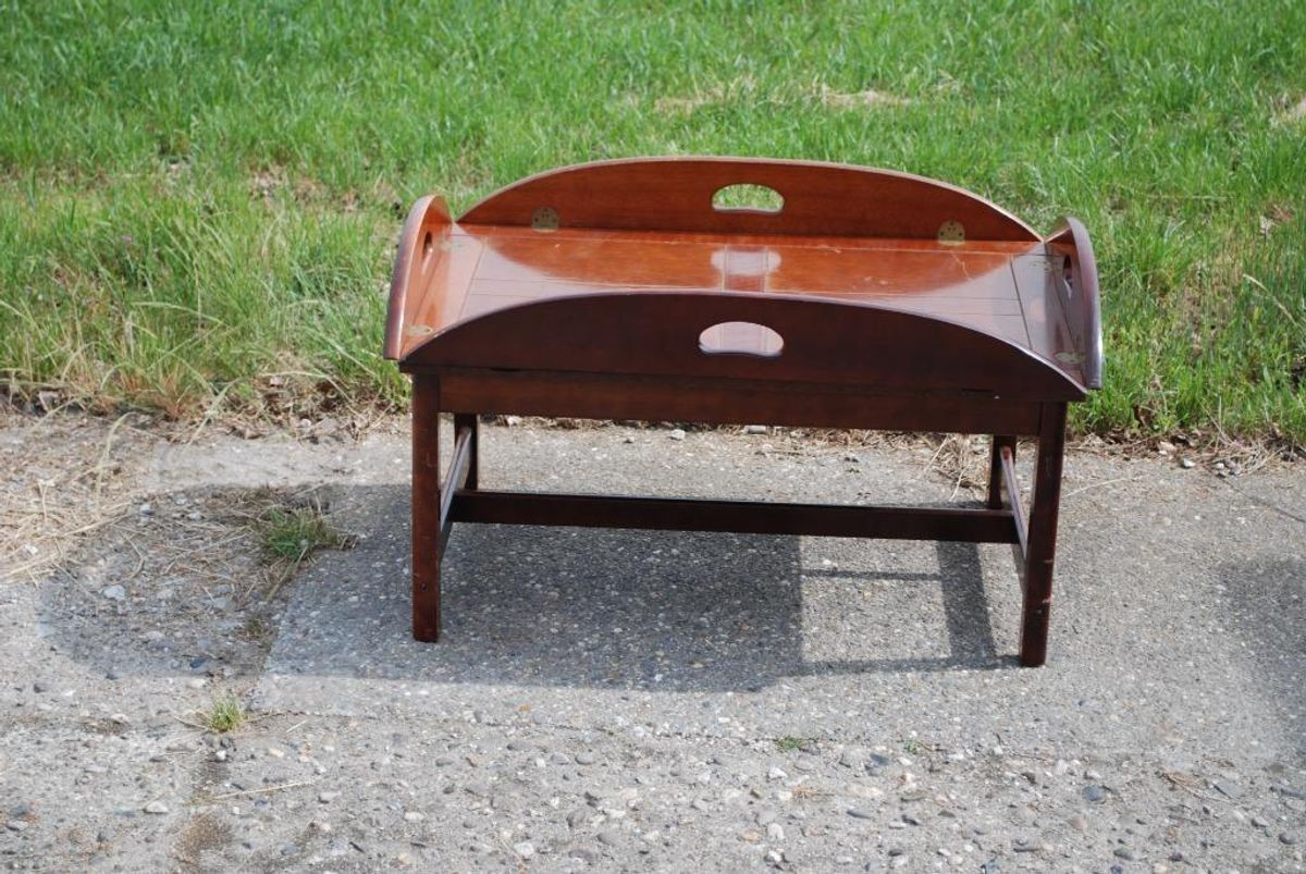 Butler Boat Table Mahonie, Boot Tafel image 9