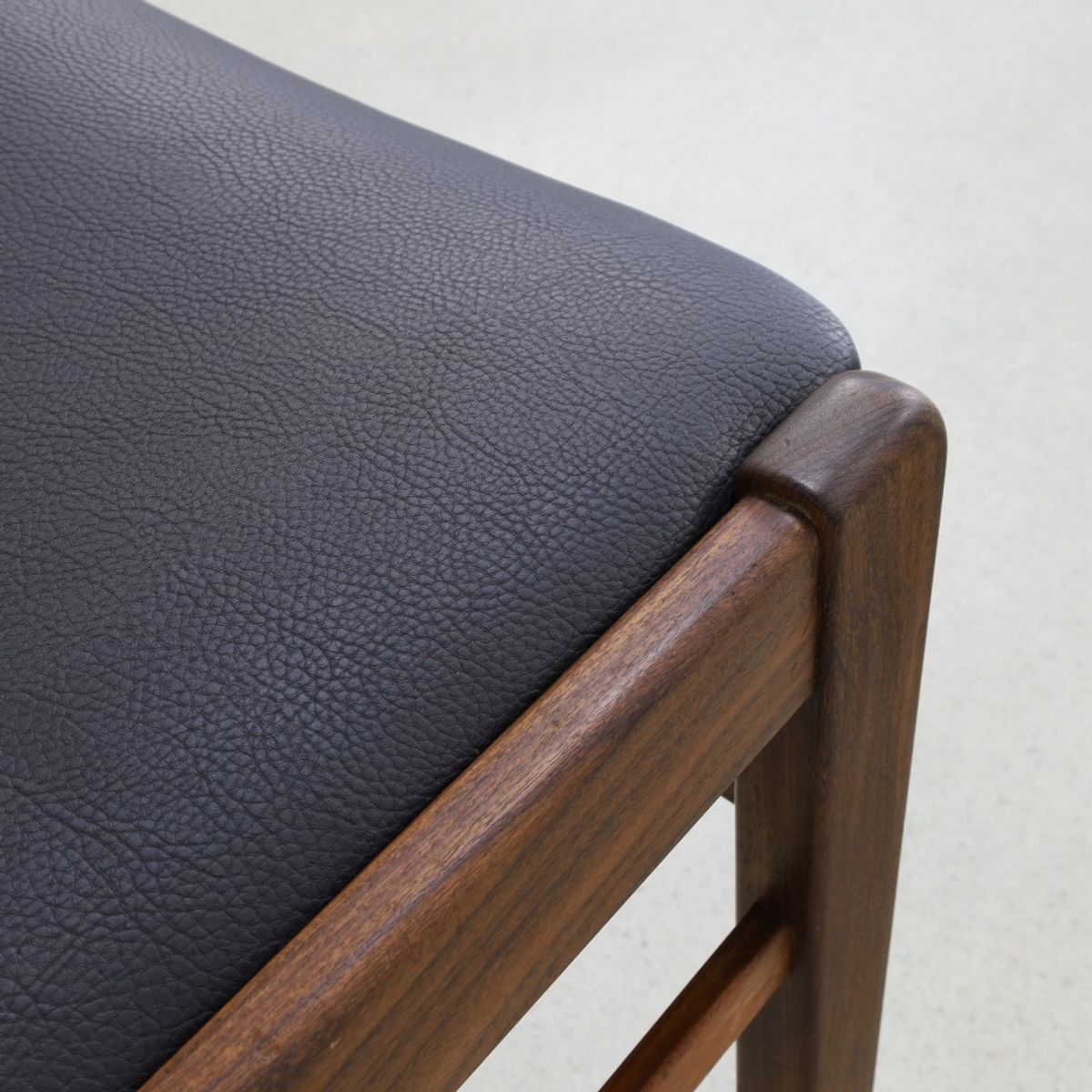 4x Vintage Eetkamerstoel Teak, 1960s Nieuw Bekleed image 4