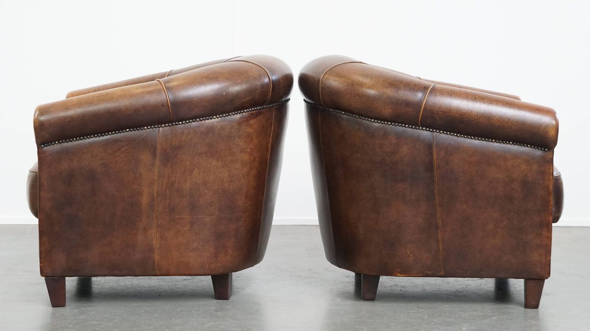 Charmante En Unieke Set Van 2 Schapenleren Clubfauteuils Met Een Comfortabele Zit image 4