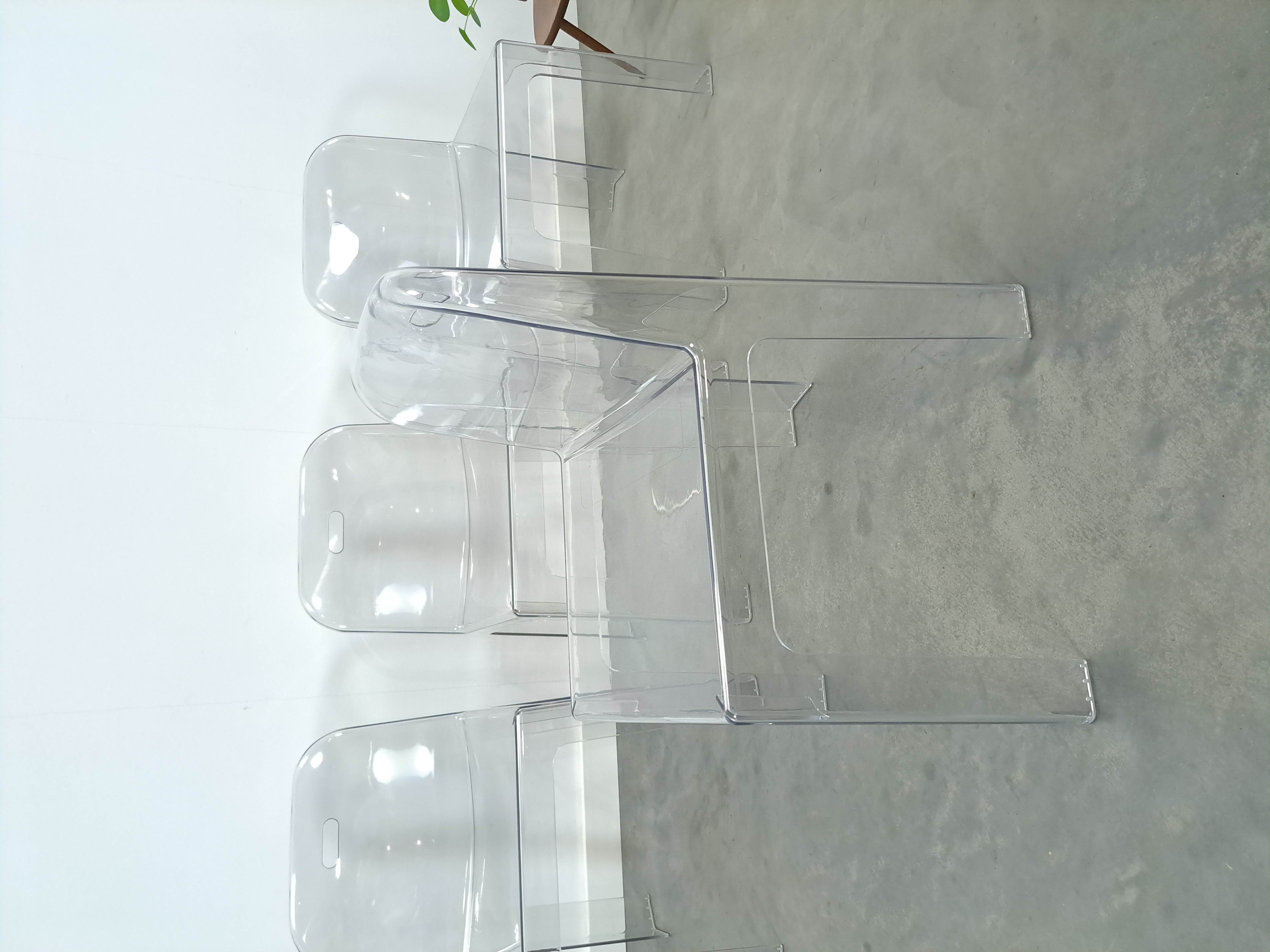 Design Plexiglas Stapelbare Stoelen Trono By Sottsass Associati 2005 Segis Italy image 11