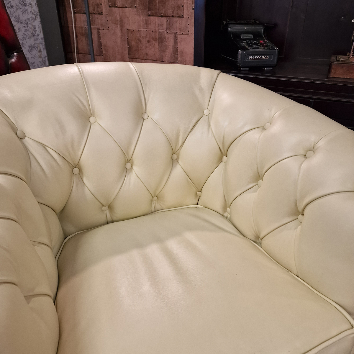 Chesterfield Club Chair Special - Ivoor image 4