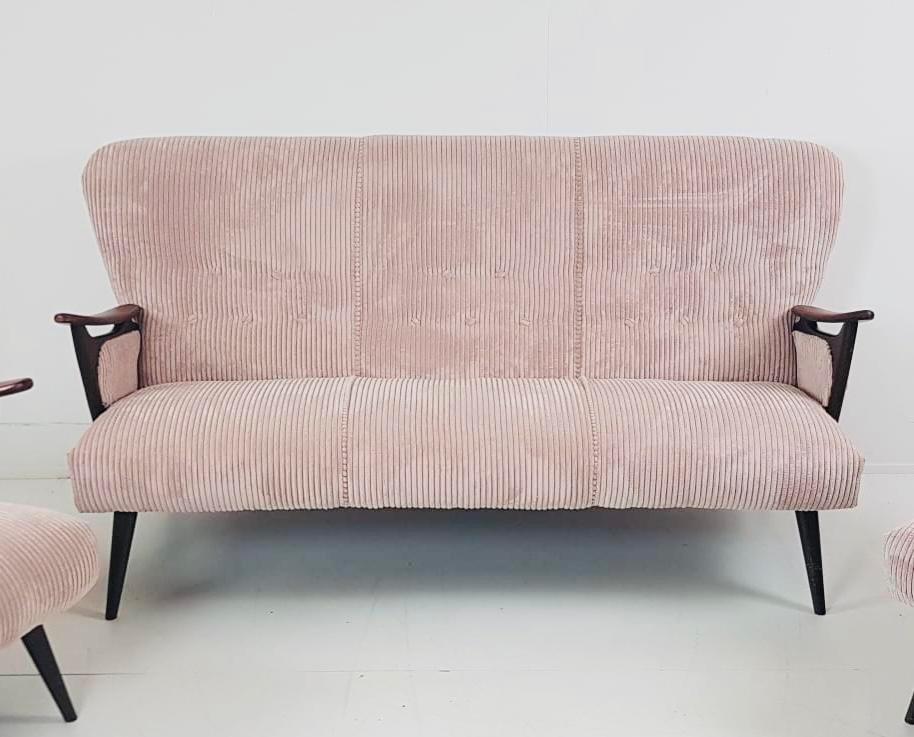 Vintage Bank | Bankstel Roze Ribstof Nieuw Teak image 4
